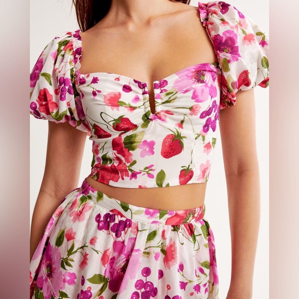 Abercrombie Pink Floral Crop Top and Ruffled Tiered Maxi Skirt Set - Picture 4 of 5
